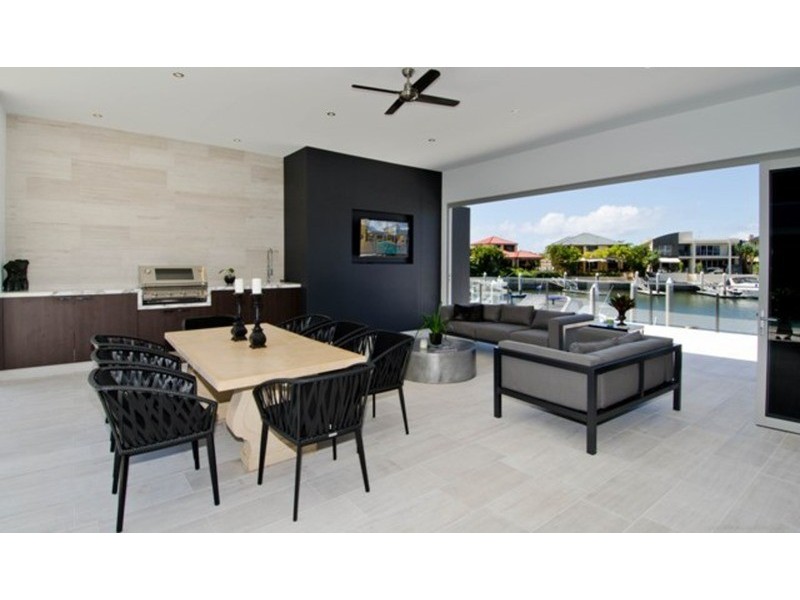 Paradise Point QLD 4216