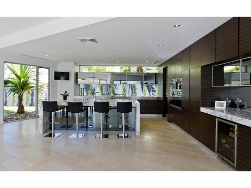 Paradise Point QLD 4216