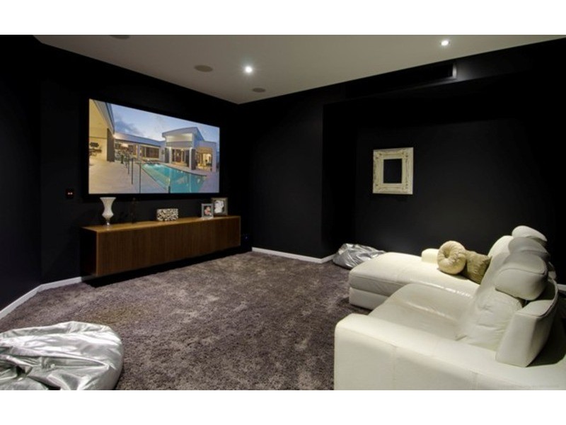 Paradise Point QLD 4216