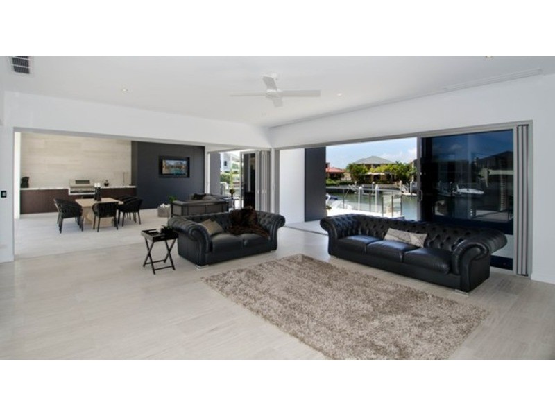 Paradise Point QLD 4216