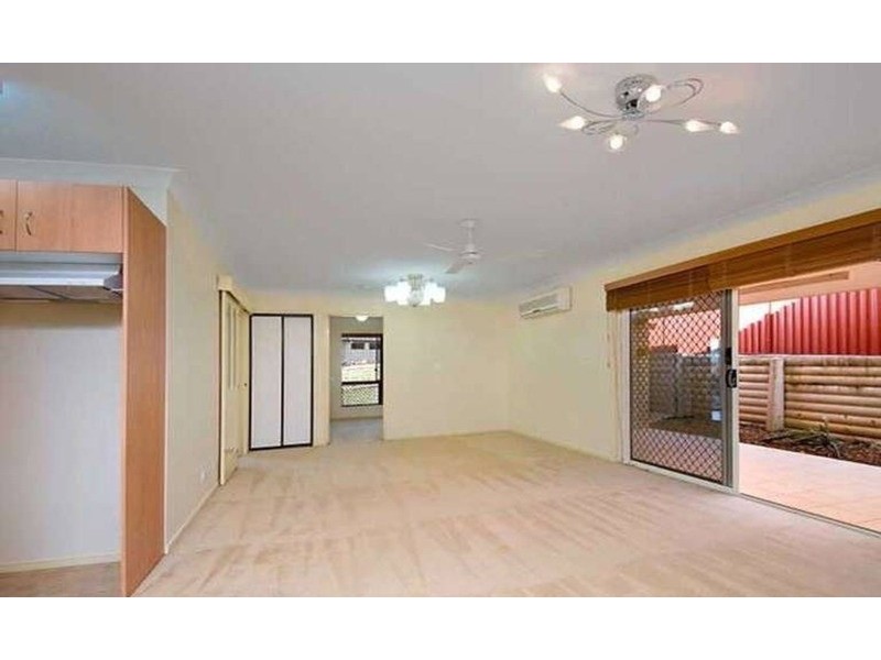 65 Zane Street, Molendinar QLD 4214