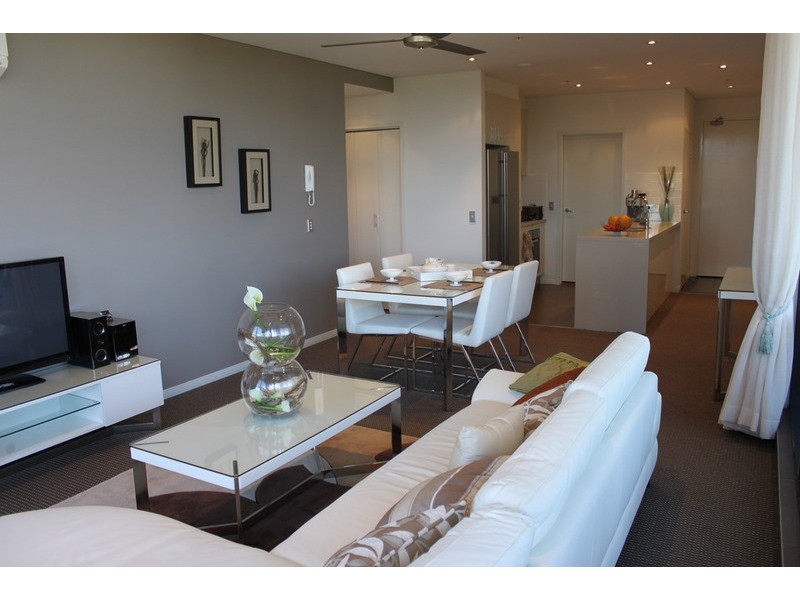 909/2 Aqua Street, Southport QLD 4215