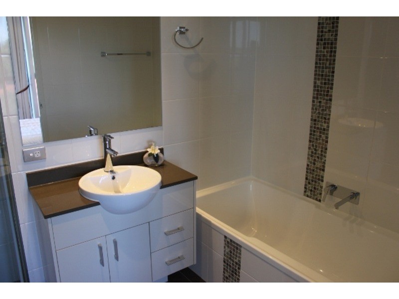 909/2 Aqua Street, Southport QLD 4215