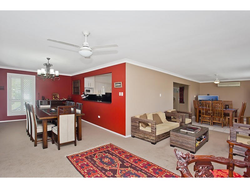 14 Sunvalley Drive, Ashmore QLD 4214