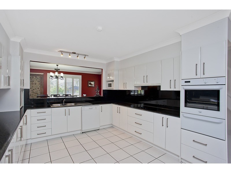 14 Sunvalley Drive, Ashmore QLD 4214