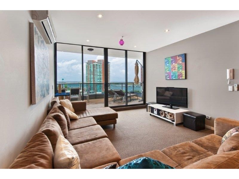 2008/2 Aqua Street, Southport QLD 4215