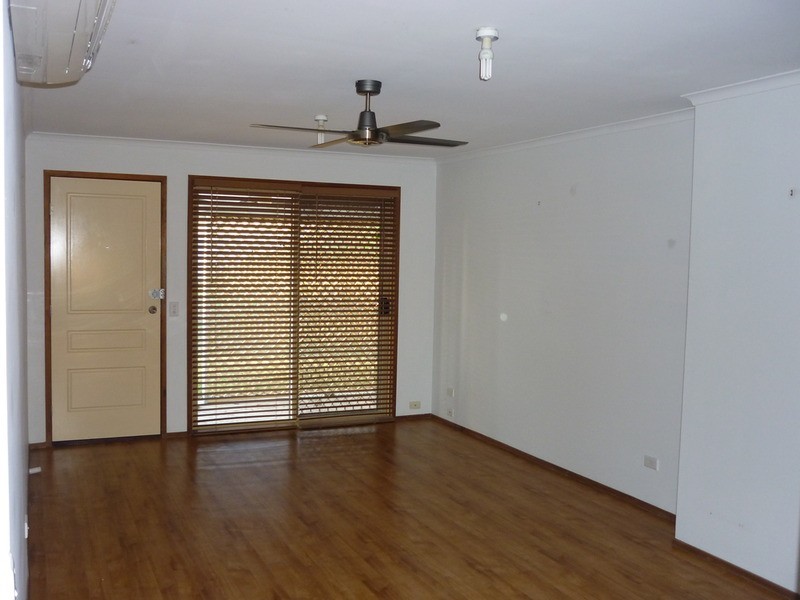 2/40 McMillan Street, Labrador QLD 4215