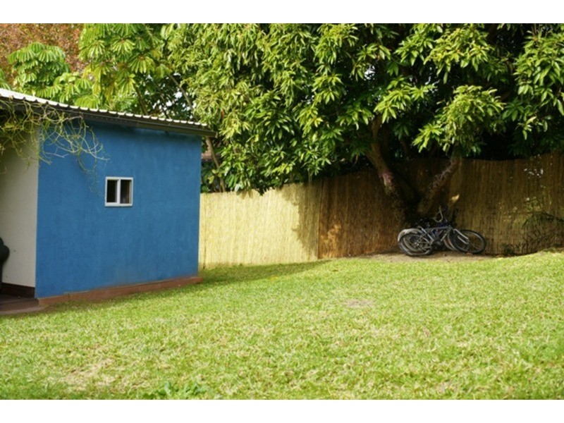 6 Oatley Place, Southport QLD 4215