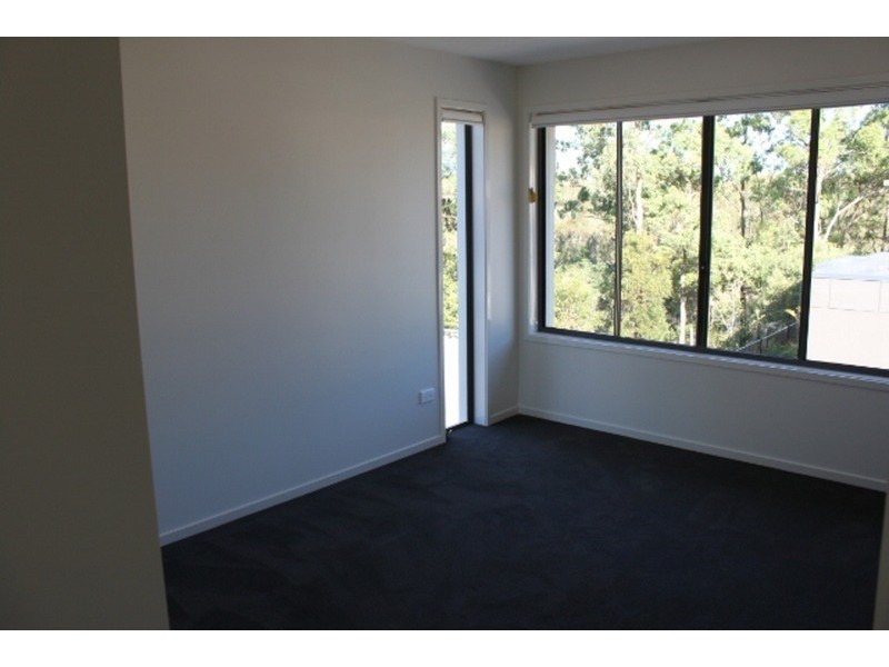 6 Tashey Court, Benowa QLD 4217