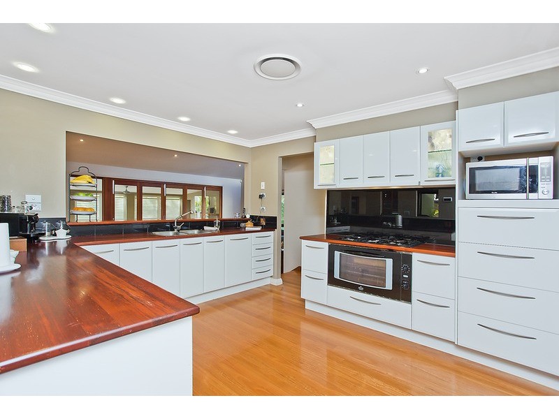 9 Evergreen Court, Parkwood QLD 4214