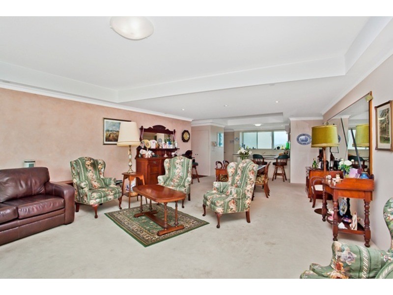B83/Rivage Royale 75 Brighton Parade, Southport QLD 4215