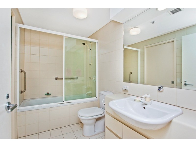 B83/Rivage Royale 75 Brighton Parade, Southport QLD 4215