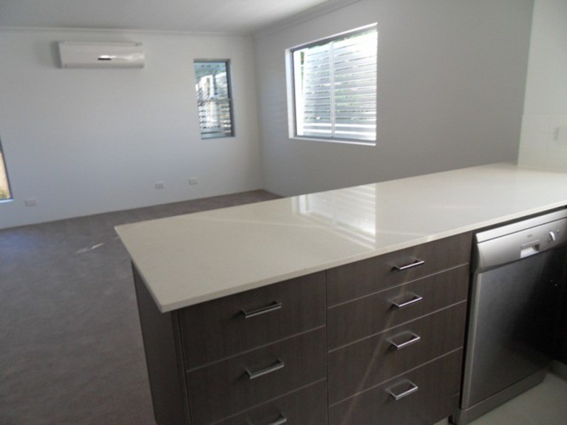 4/24-26 Proud Street, Labrador QLD 4215