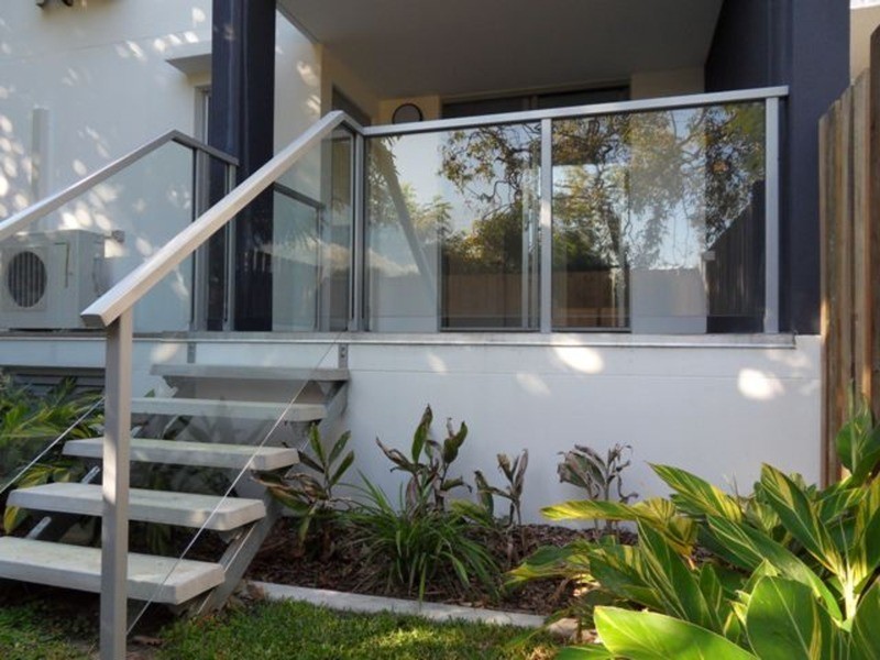 4/24-26 Proud Street, Labrador QLD 4215