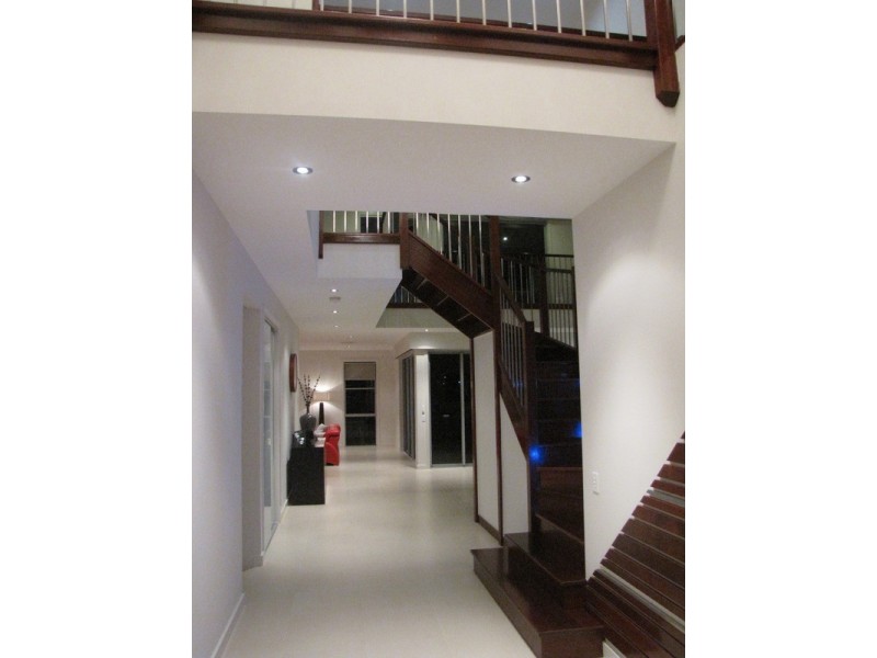 Hope Island QLD 4212