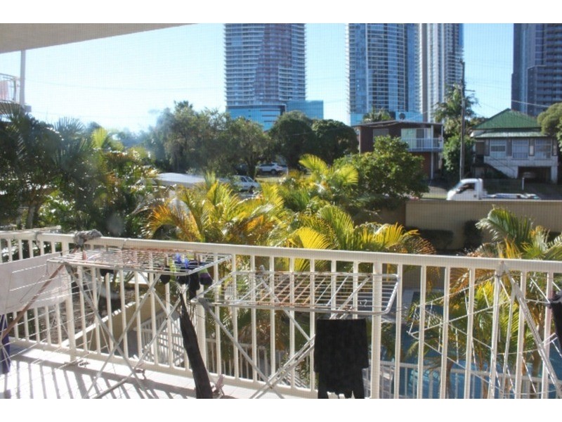 13/64 Queen Street, Southport QLD 4215