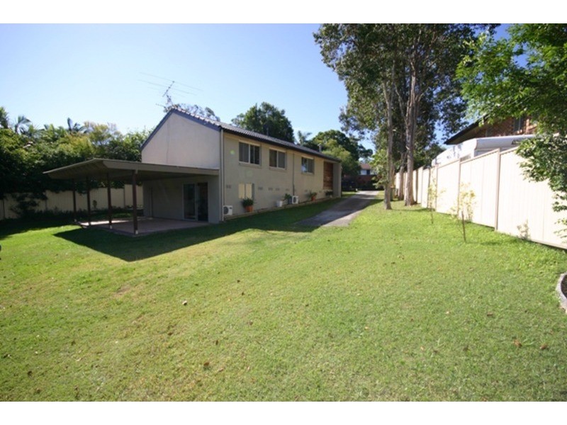 4 Kyeemagh Court, Southport QLD 4215