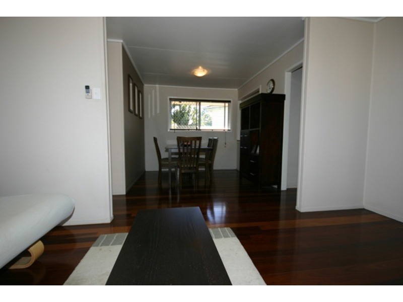 4 Kyeemagh Court, Southport QLD 4215