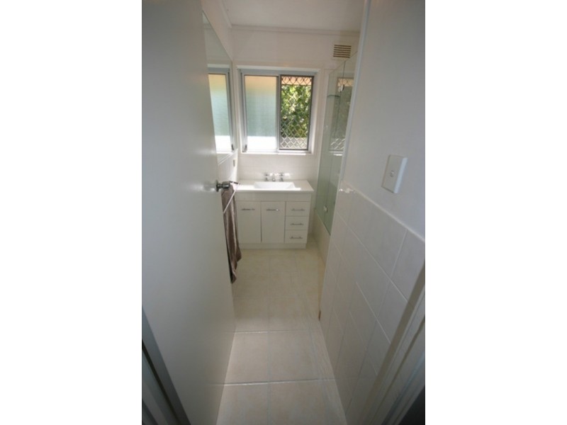 4 Kyeemagh Court, Southport QLD 4215