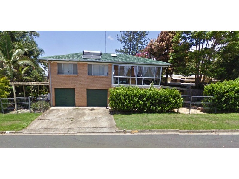 2 Deauville Drive, Southport QLD 4215