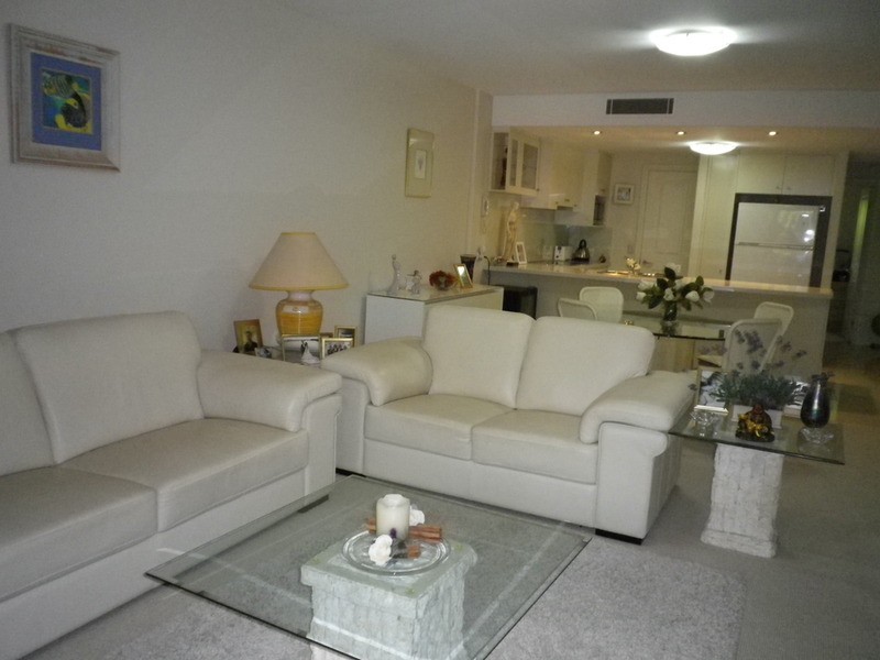 2/27 Gordon  Street, Labrador QLD 4215