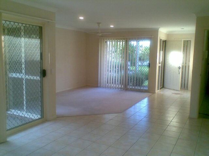 2/12 Judith Avenue, Southport QLD 4215