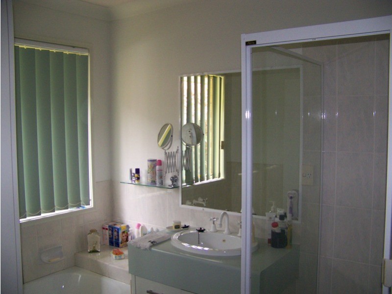 43 Desert Falls Crescent, Parkwood QLD 4214
