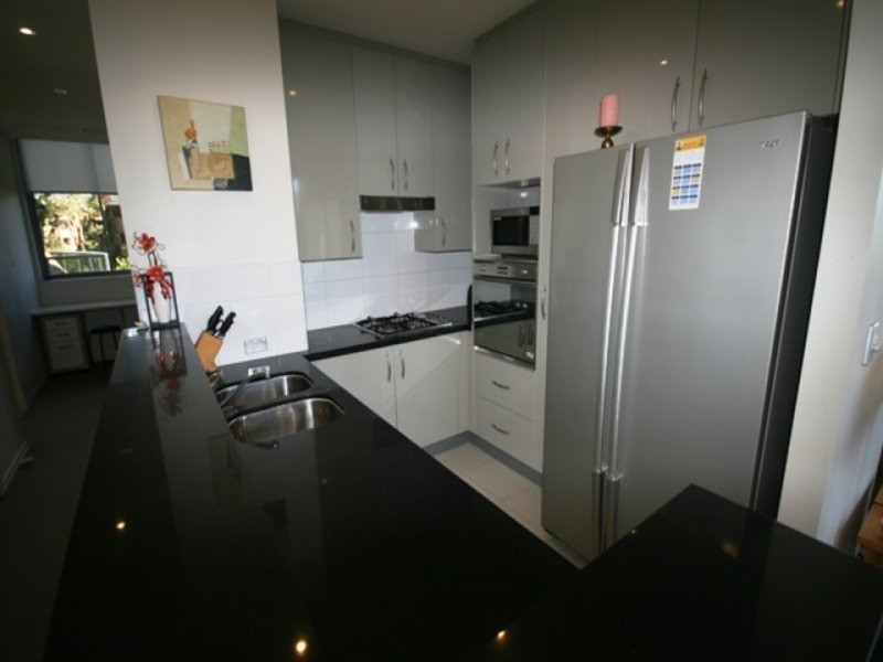 416/3 Como Crescent, Southport QLD 4215