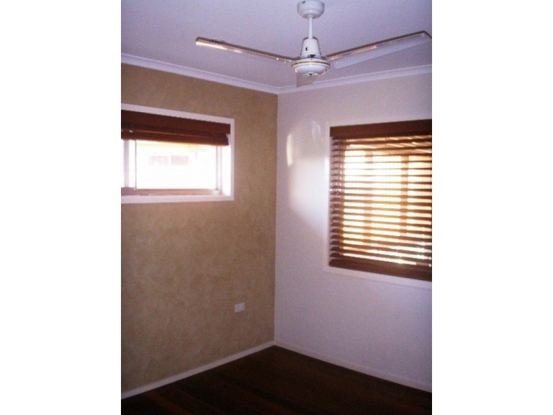 1/16 Caroline Avenue, Southport QLD 4215