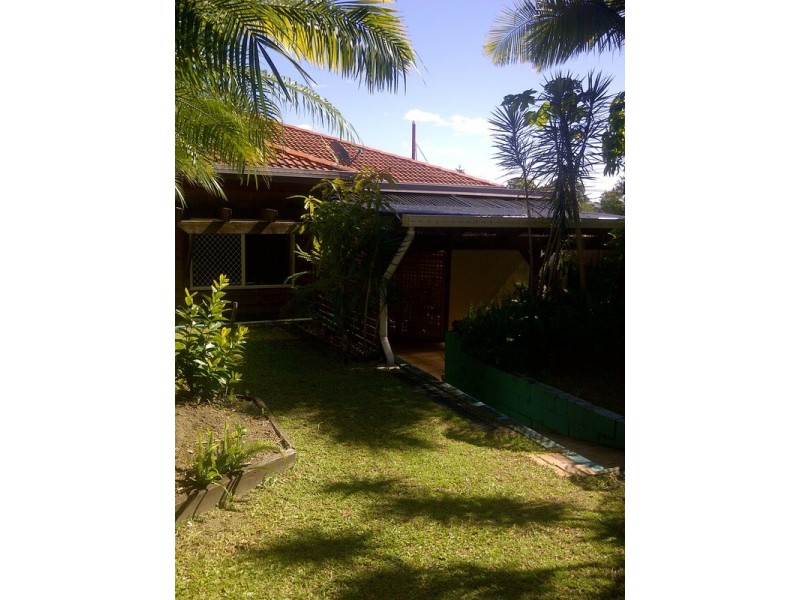 1/16 Caroline Avenue, Southport QLD 4215