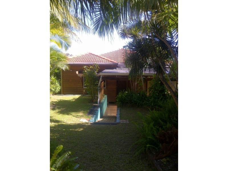 1/16 Caroline Avenue, Southport QLD 4215