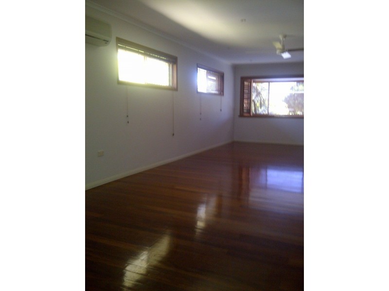 1/16 Caroline Avenue, Southport QLD 4215