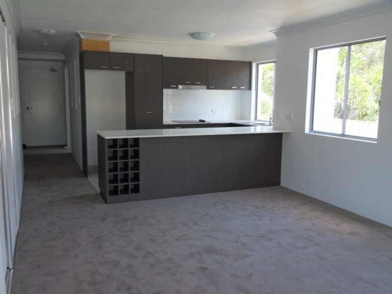 6/24-26 Proud Street, Labrador QLD 4215