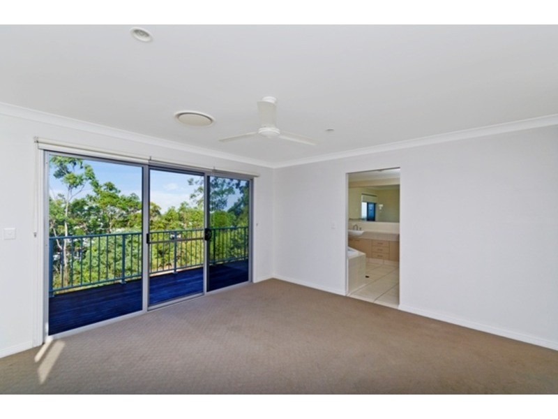 7 Zane Street, Molendinar QLD 4214