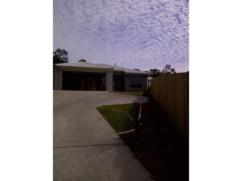 13 Morning Sun Court, Maudsland QLD 4210