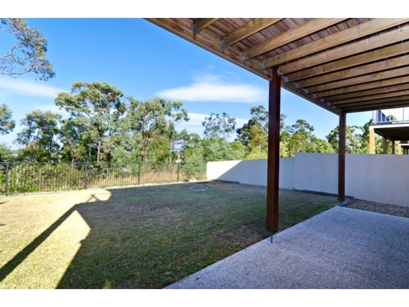 9 Zane Street, Molendinar QLD 4214
