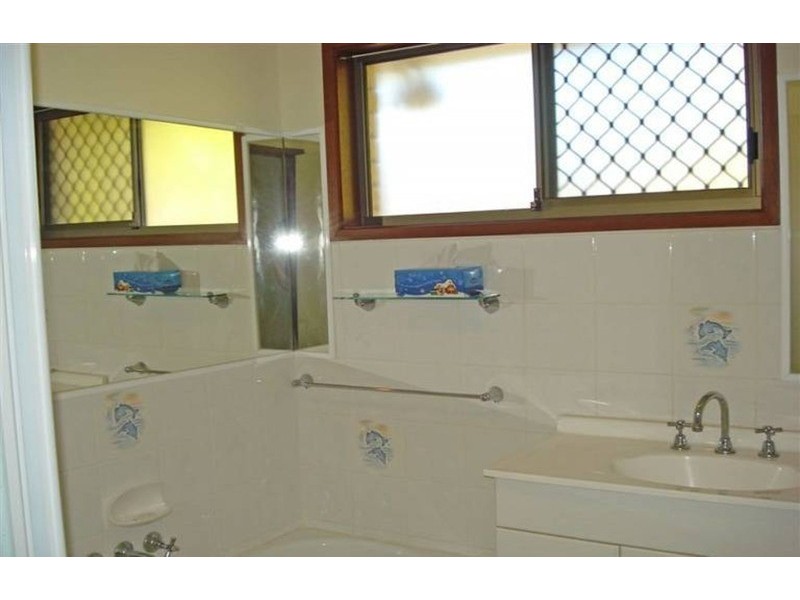 34 Harran Street, Southport QLD 4215