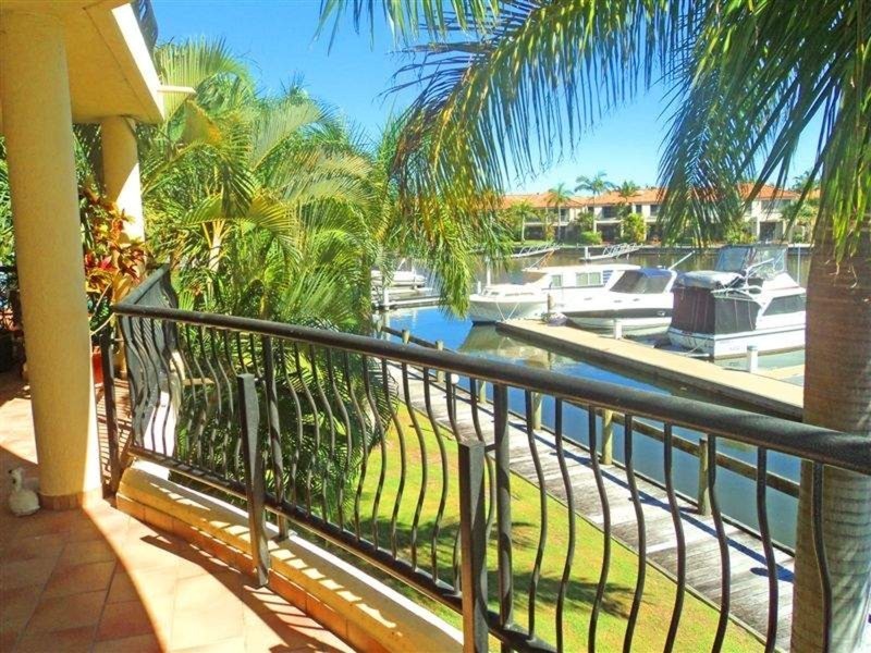 18/41A Broadwater Street, Runaway Bay QLD 4216