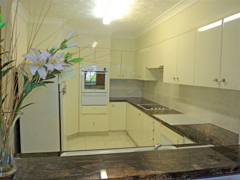 18/41A Broadwater Street, Runaway Bay QLD 4216