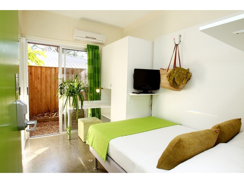 138 Eugaree Street, Southport QLD 4215