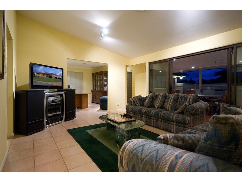 55 Inverness Way, Parkwood QLD 4214