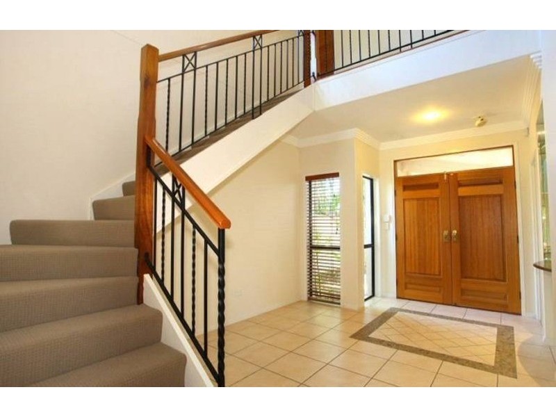 5 Yacht Street, Southport QLD 4215