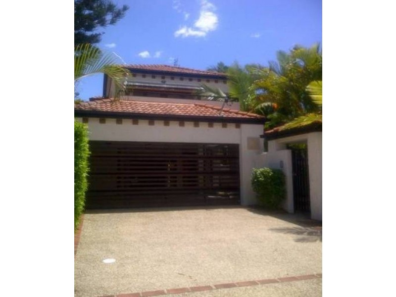 5 Yacht Street, Southport QLD 4215