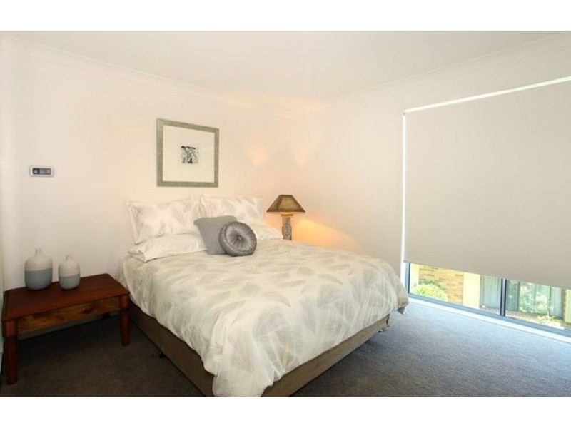 18 Yacht Street, Southport QLD 4215