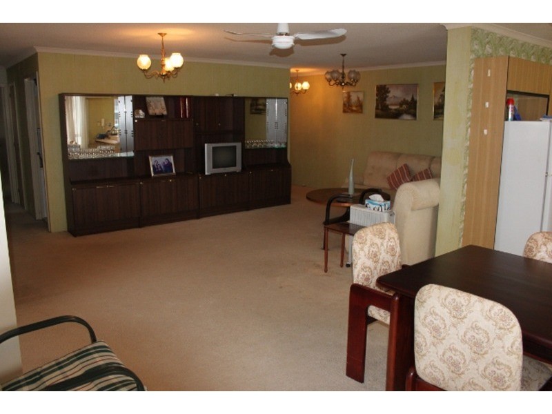 33/77 Brighton Parade, Southport QLD 4215