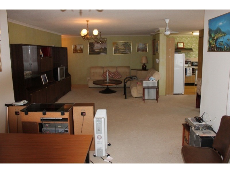 33/77 Brighton Parade, Southport QLD 4215