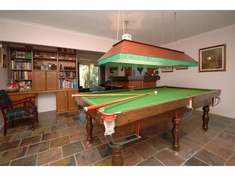 8 Harran Street, Southport QLD 4215