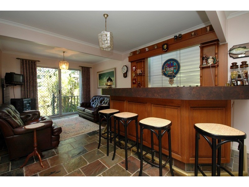 8 Harran Street, Southport QLD 4215