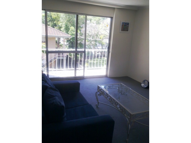 4/25 White Street, Southport QLD 4215