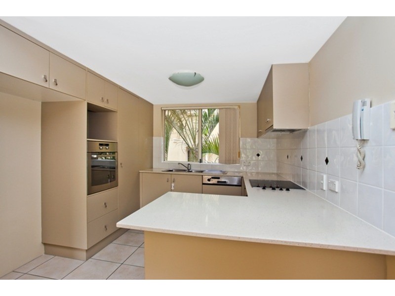 17/64 Queen Street, Southport QLD 4215